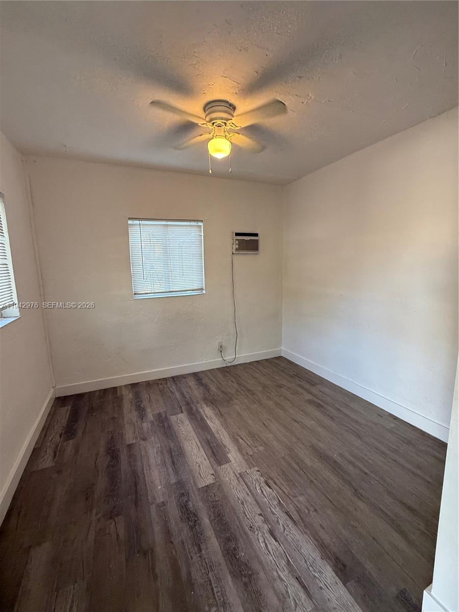 406 Foster Rd, Hallandale Beach FL 33009 photo 2