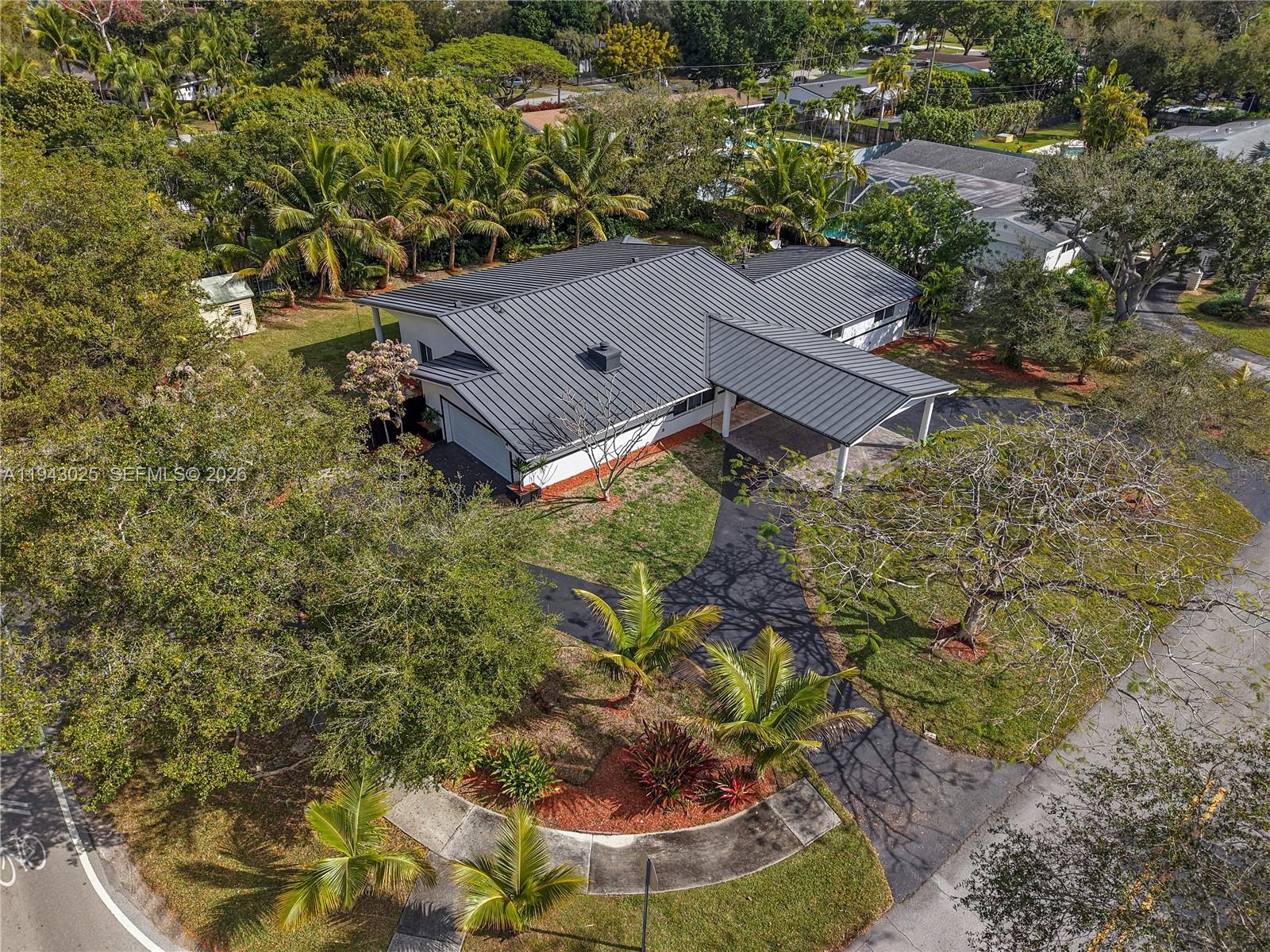 7695 SW 142nd St, Palmetto Bay FL 33158 photo 3