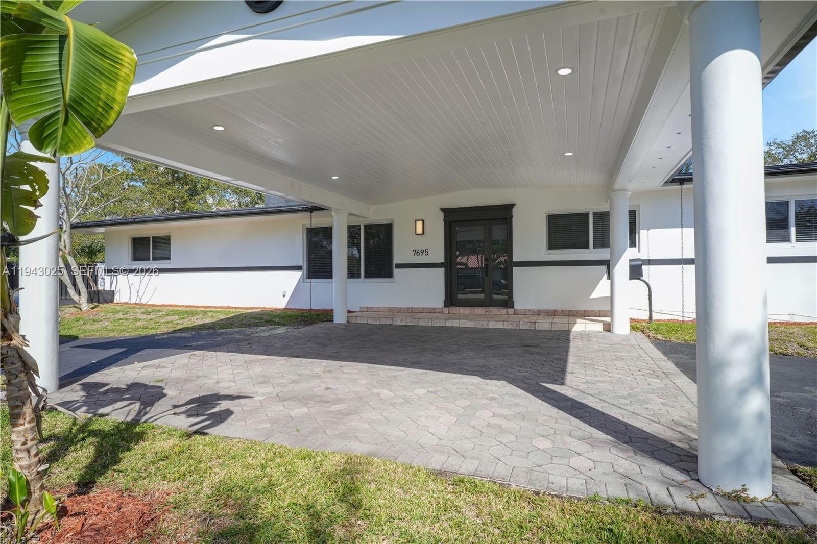 7695 SW 142nd St, Palmetto Bay FL 33158 photo 4