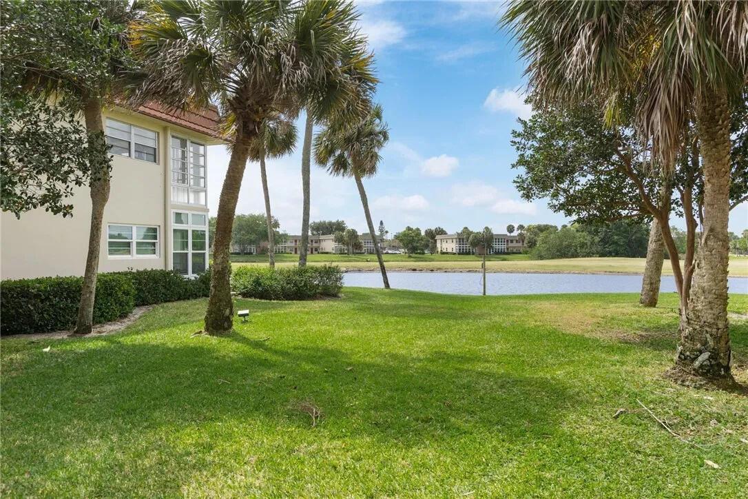 31 Vista Gardens Trail # 105, Vero Beach FL 32962