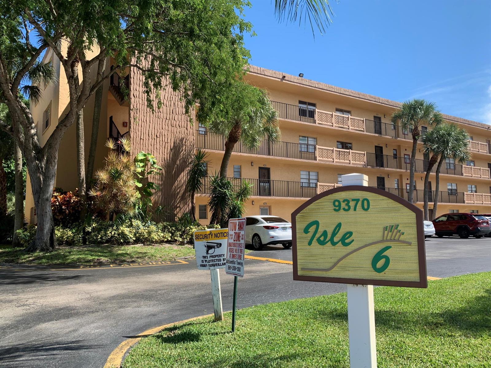 9370 SW 8th Street # 202, Boca Raton FL 33428