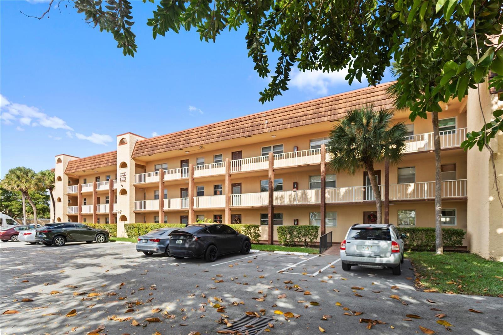 2720 N Pine Island Road # 307, Sunrise FL 33322 photo 2