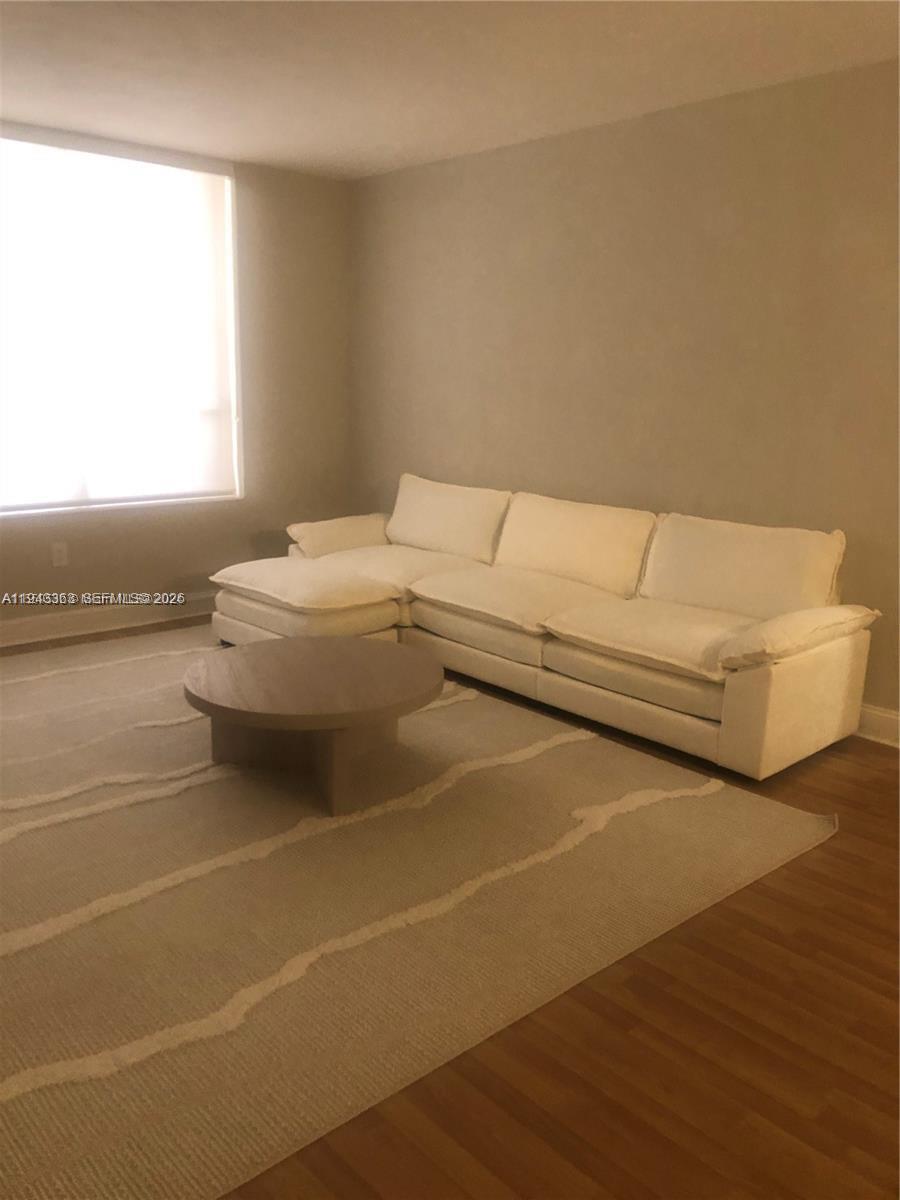 10185 Collins Ave # 1016, Bal Harbour FL 33154