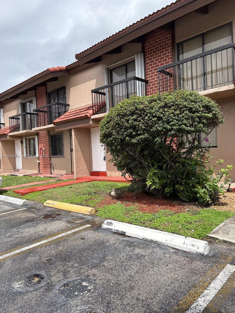 1921 SW 107th Ave # 504, Miami FL 33165 photo 4