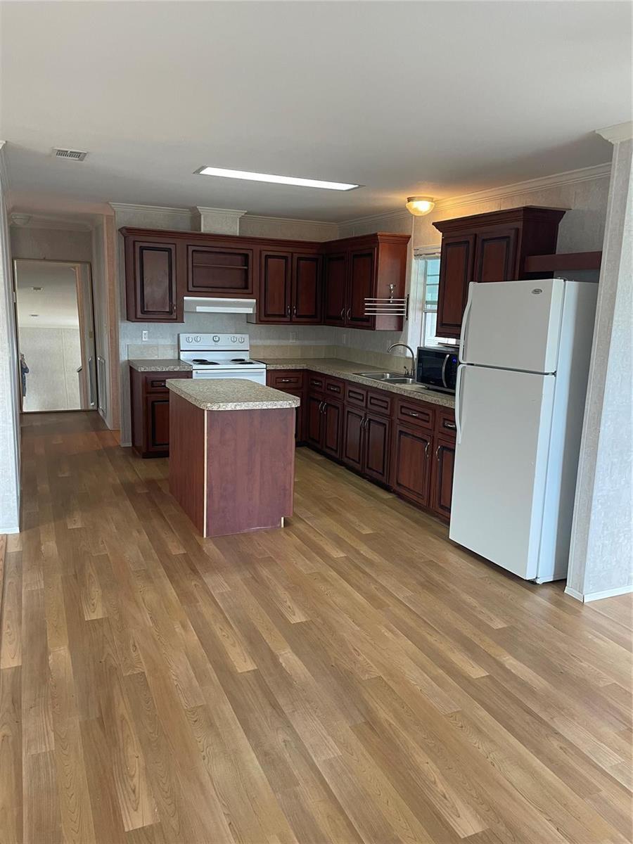 2321 SW 85th Avenue, Davie FL 33324 photo 3