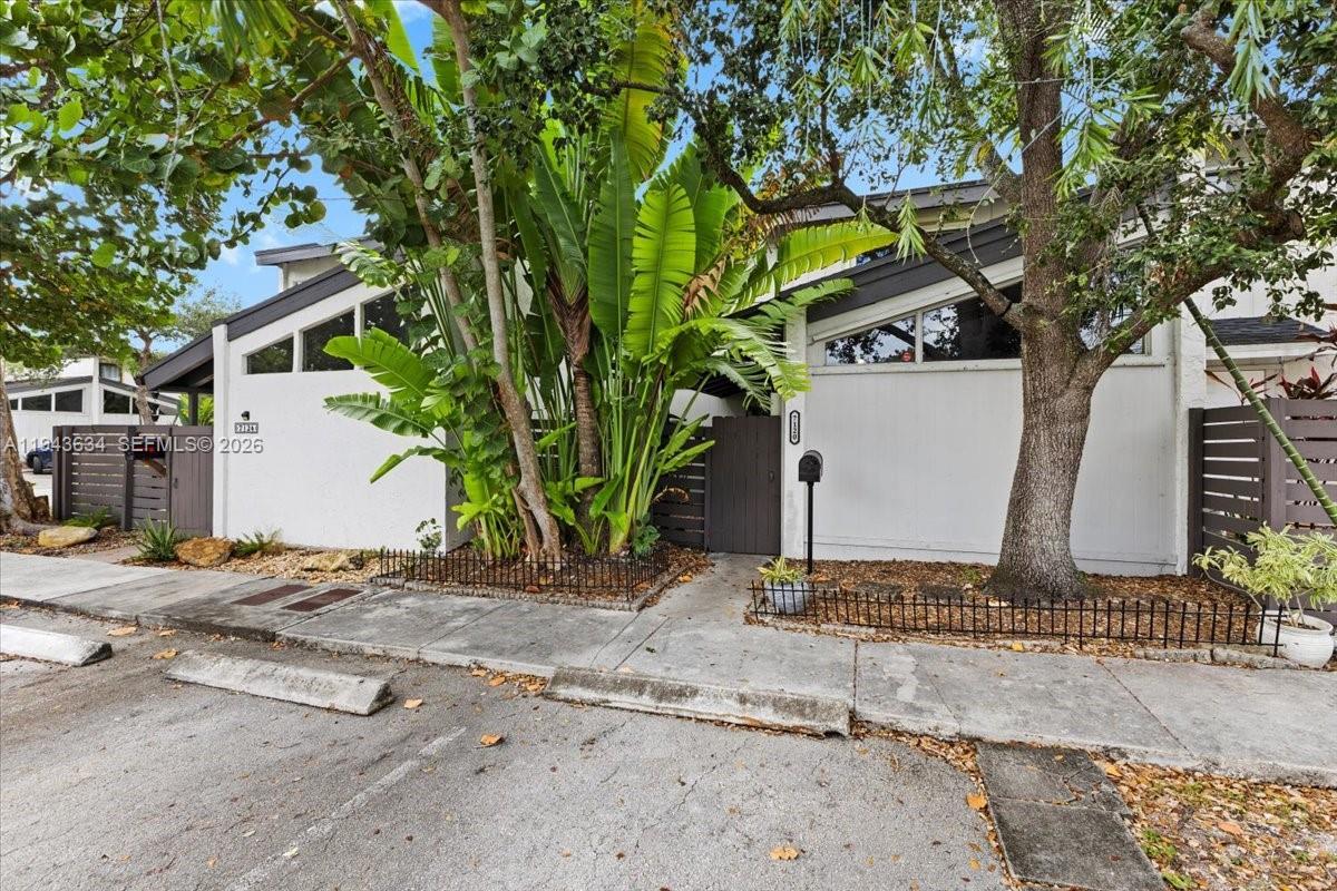 7120 SW 112th Ave, Miami FL 33173 photo 2