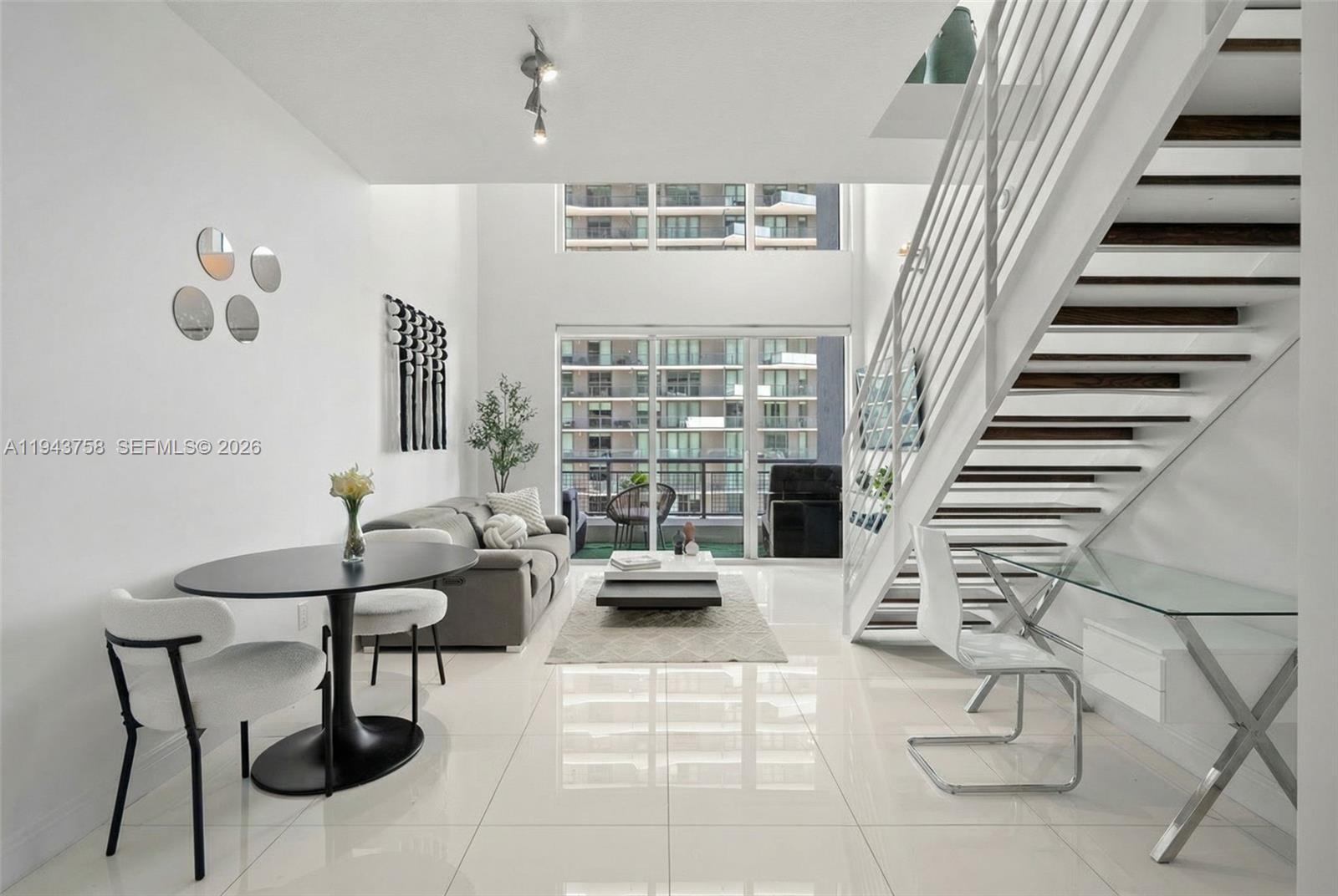 60 SW 13th St # 2812, Miami FL 33130 photo 3