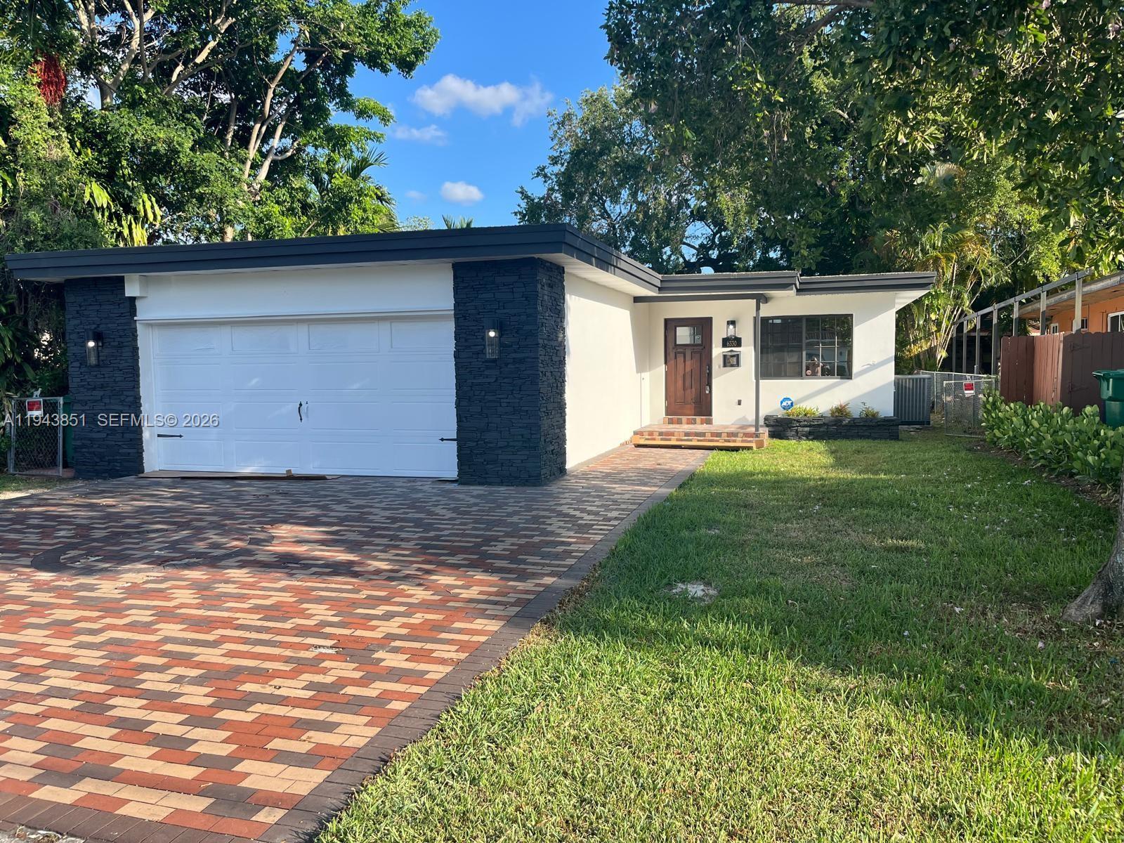 6330 SW 34th St, Miami FL 33155