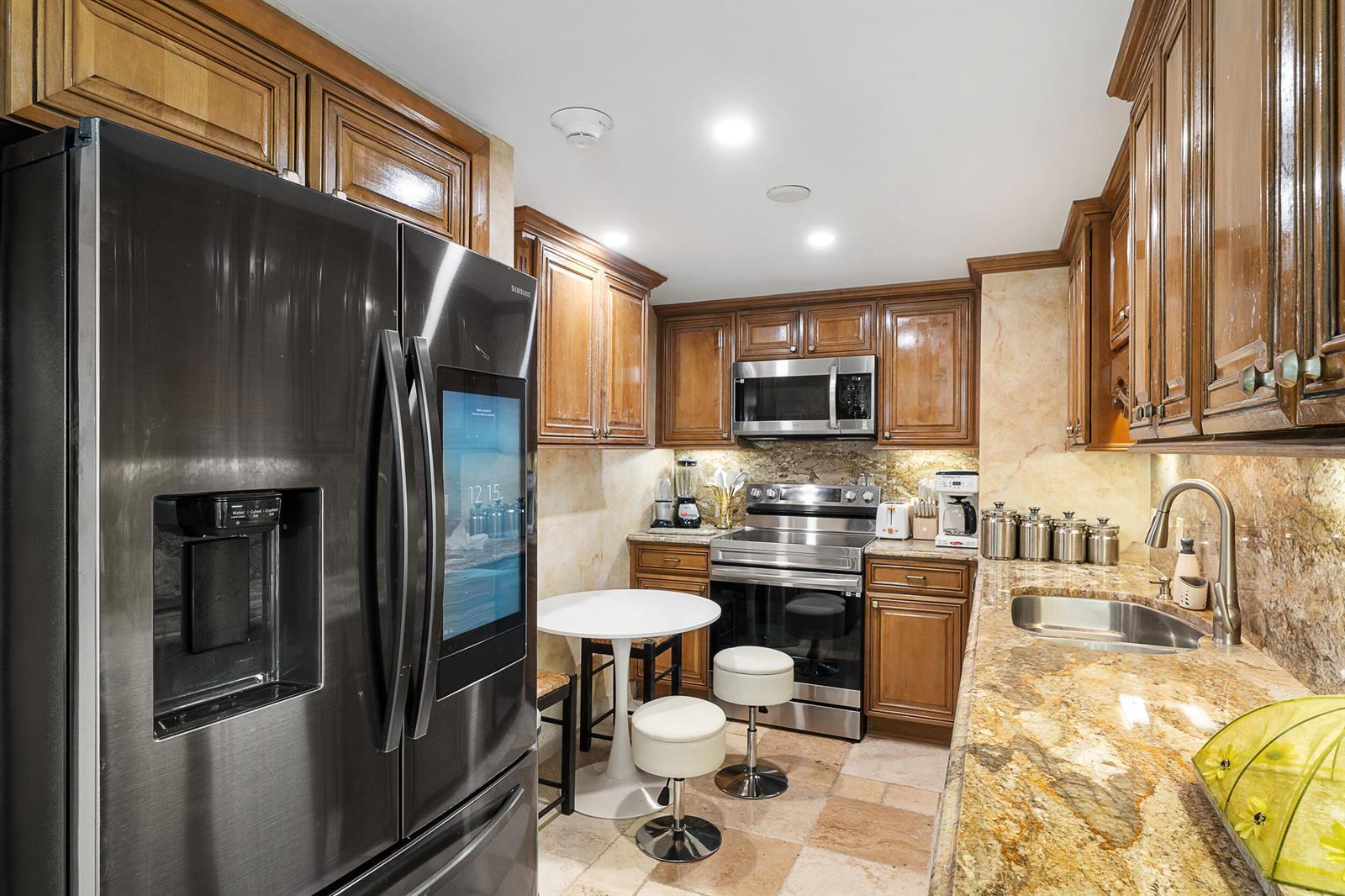 5600 N Flagler Drive # 605, West Palm Beach FL 33407 photo 4