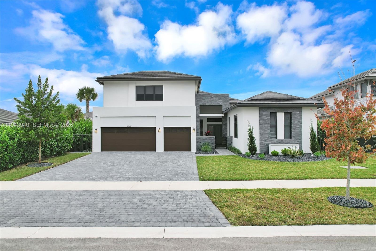 5765 SW 104th Ter, Cooper City FL 33328