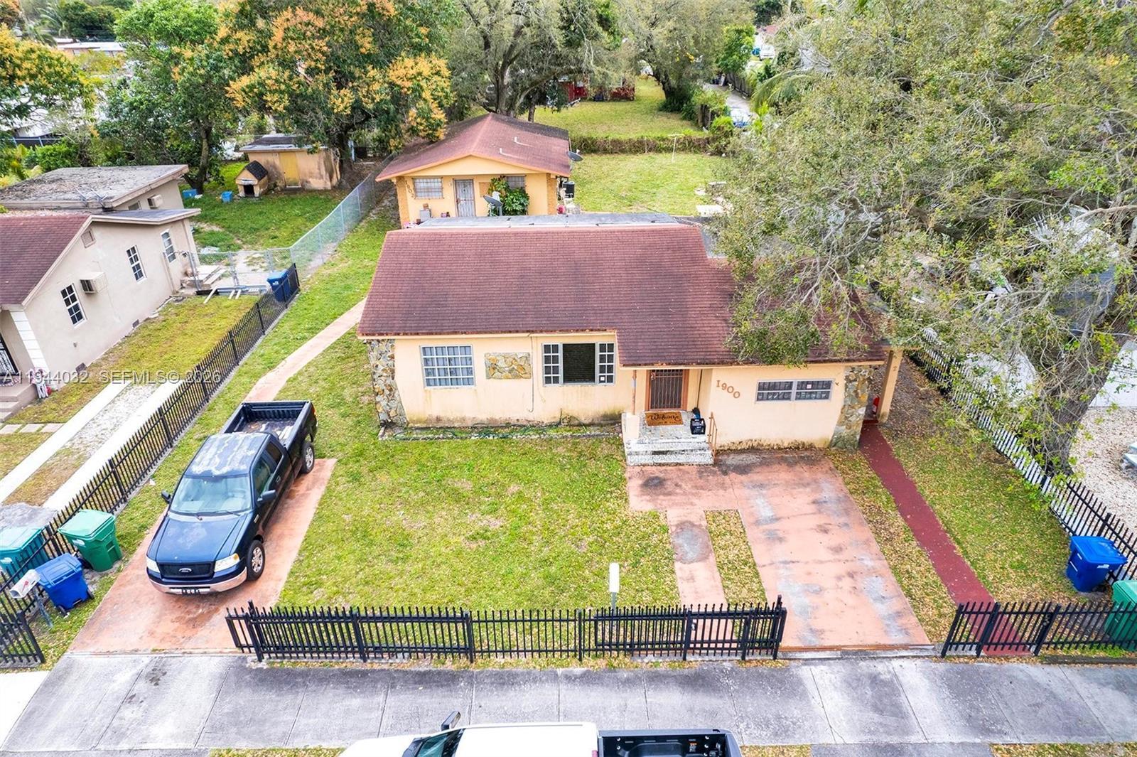 1900 NW 88th St, Miami FL 33147 photo 5
