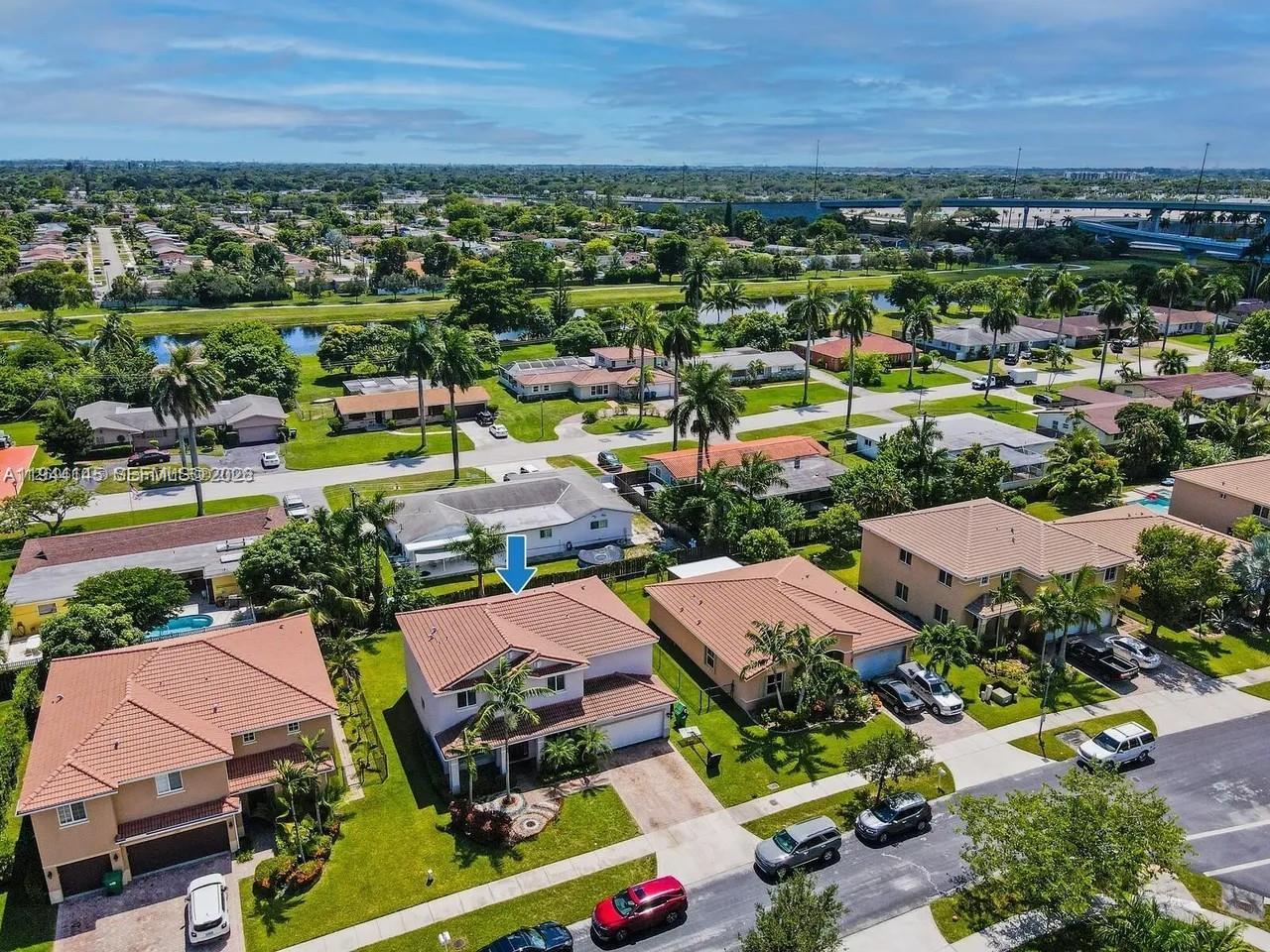 1378 NW 204th St, Miami Gardens FL 33169 photo 2