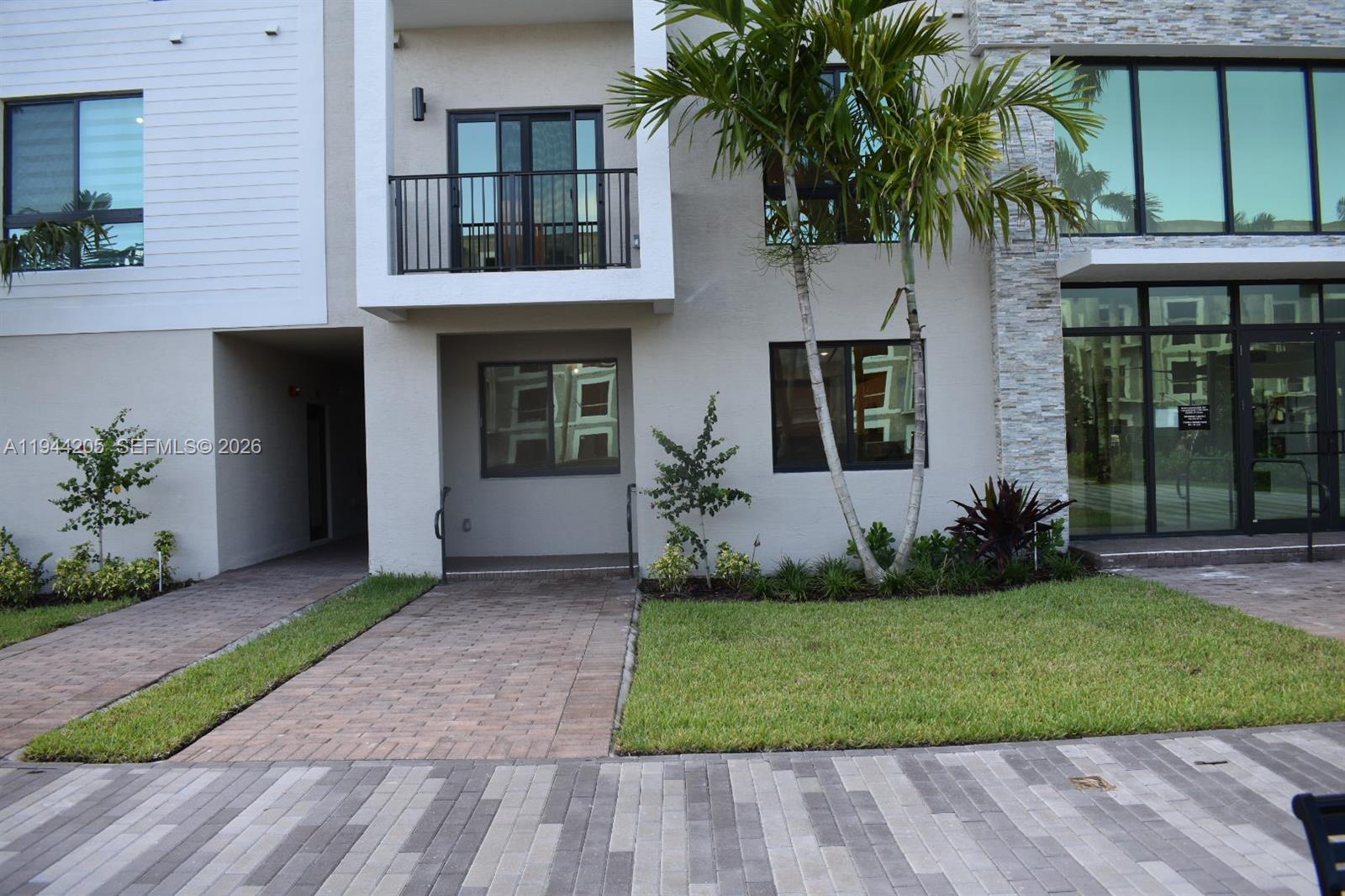 4640 NW 84th Ave # 16, Doral FL 33166 photo 3