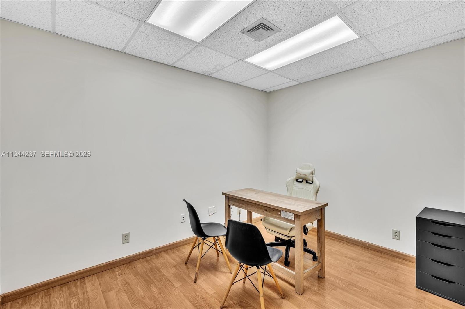 2021 Coolidge St # 101, Hollywood FL 33020 photo 2