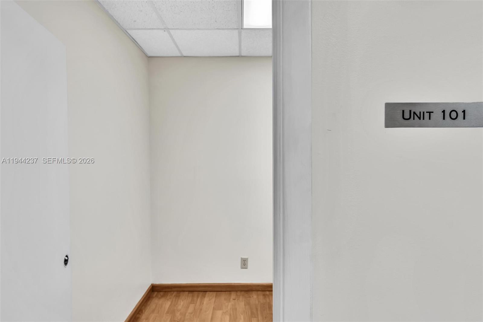 2021 Coolidge St # 101, Hollywood FL 33020
