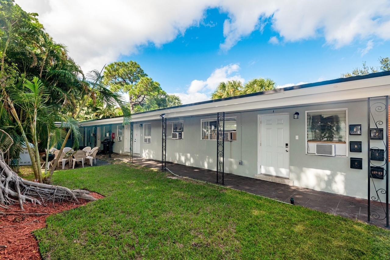 1017 NE 14th Avenue, Fort Lauderdale FL 33304 photo 2