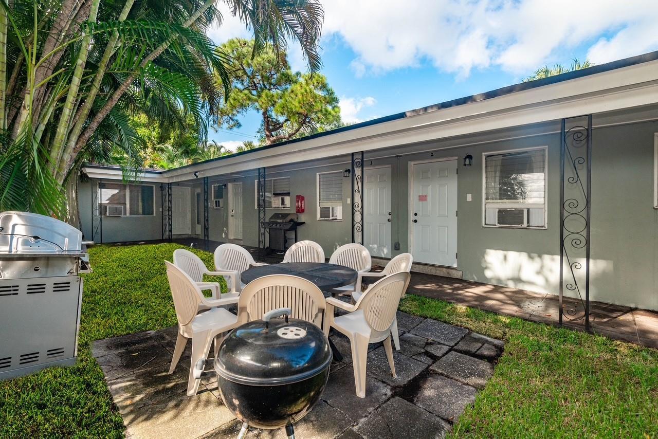 1017 NE 14th Avenue, Fort Lauderdale FL 33304 photo 3