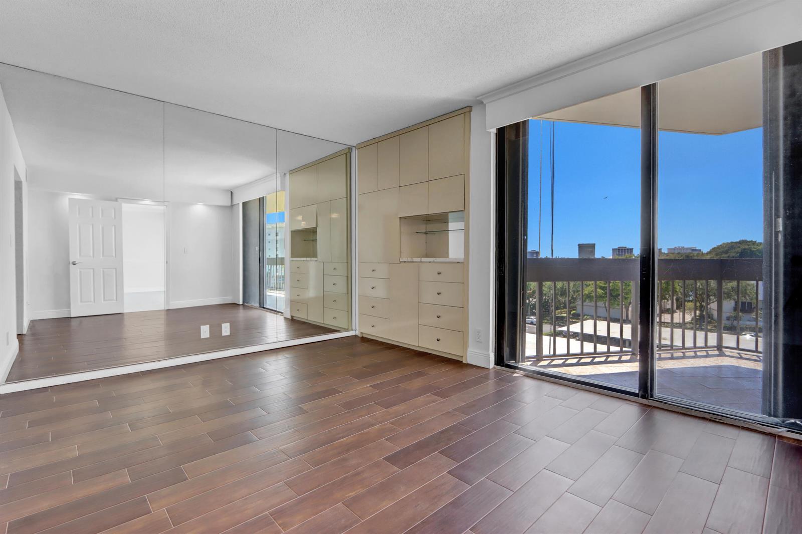 2000 Presidential Way # 504, West Palm Beach FL 33401 photo 5