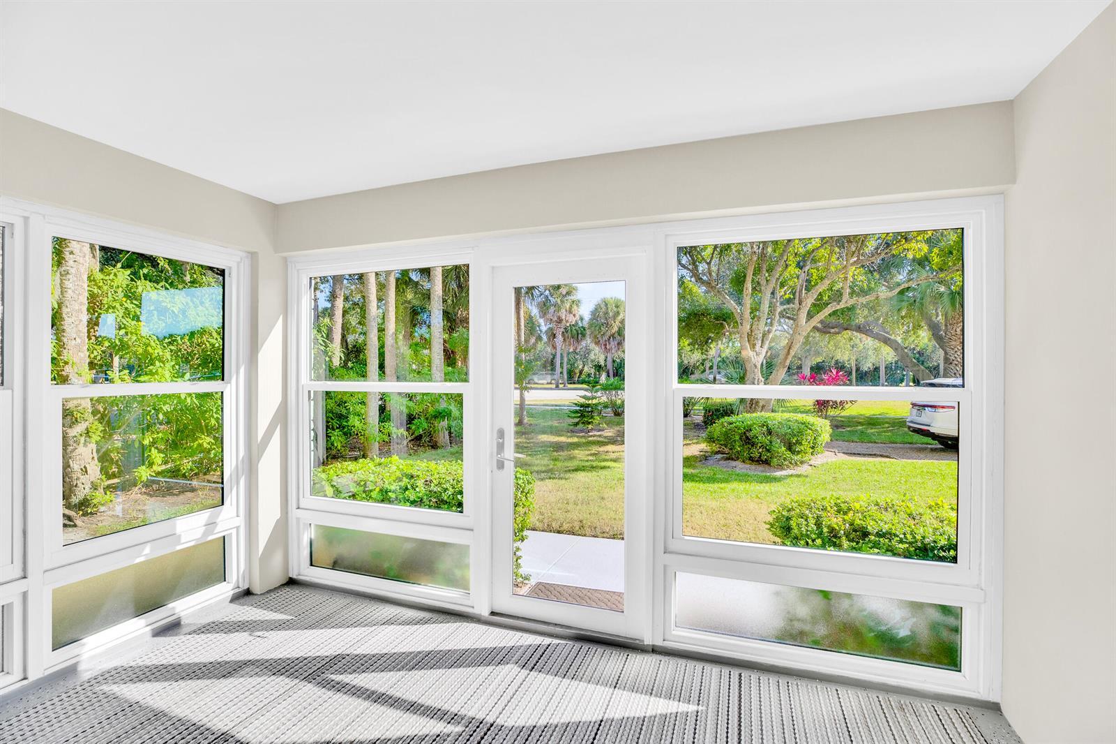 2333 Indian River Boulevard # 108, Vero Beach FL 32960 photo 4