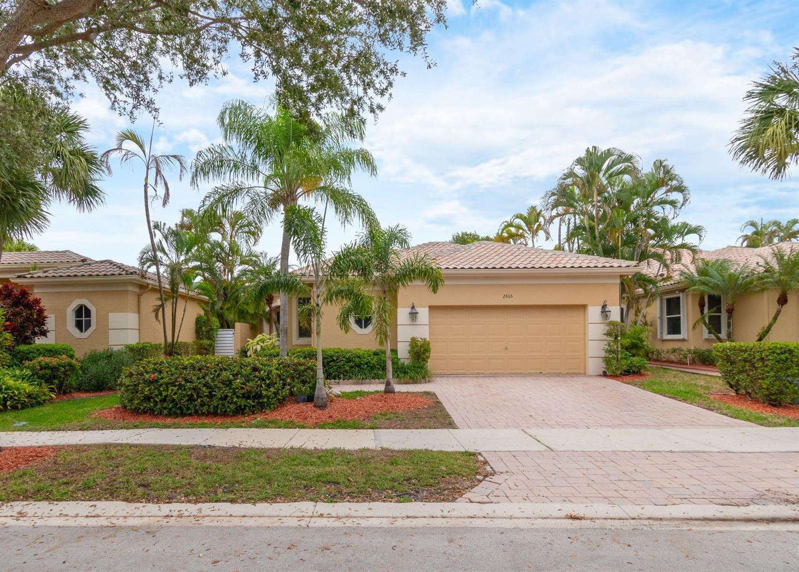 2466 Bay Isle Court # 2466, Weston FL 33327
