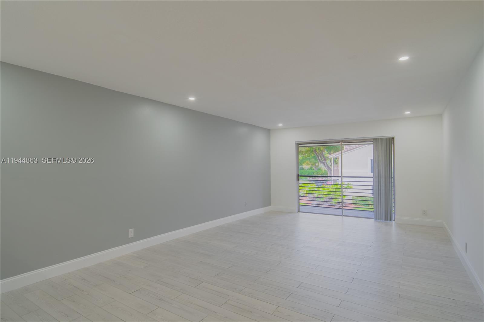 2830 Riverside Dr # 3, Coral Springs FL 33065