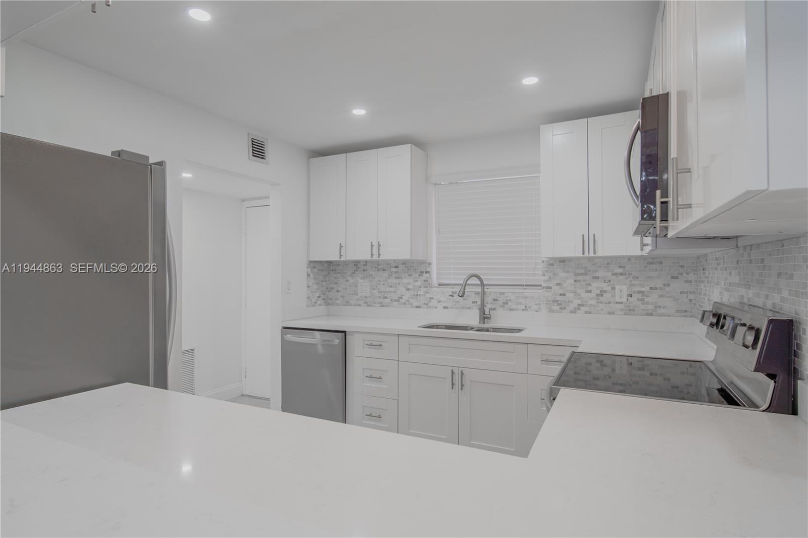 2830 Riverside Dr # 3, Coral Springs FL 33065 photo 4