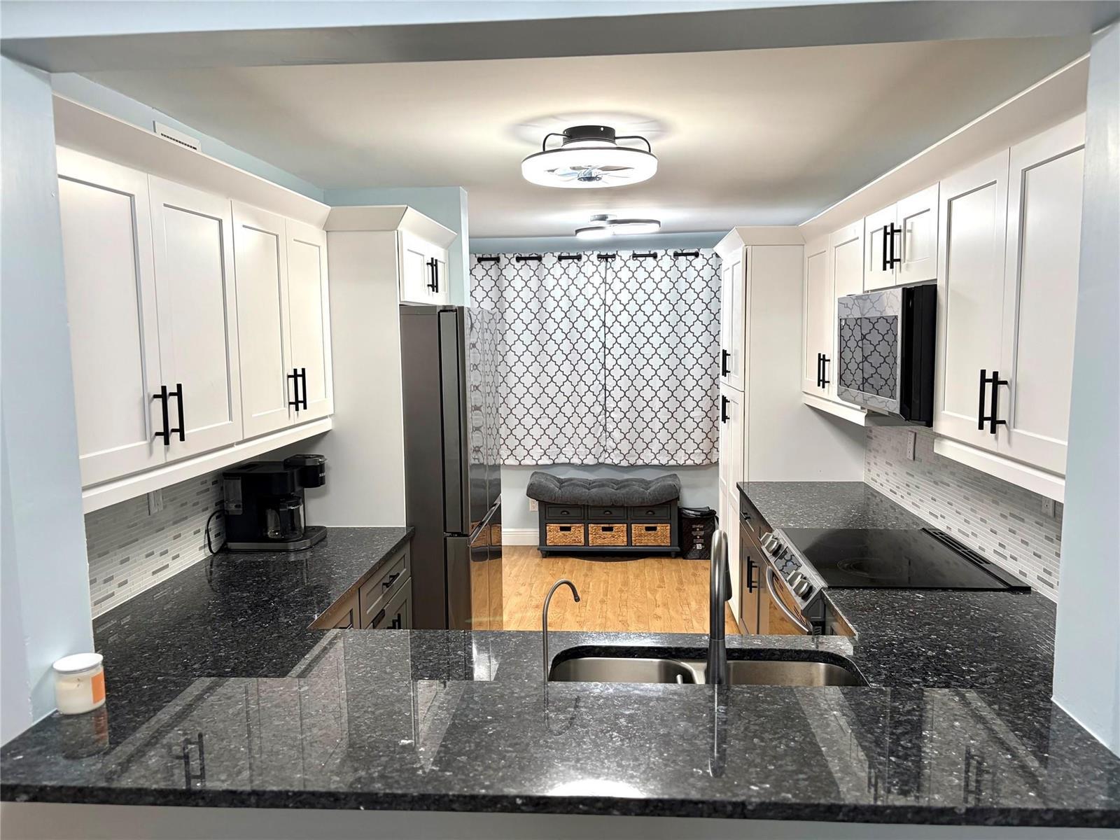 7302 S Devon Drive # 307, Tamarac FL 33321 photo 4