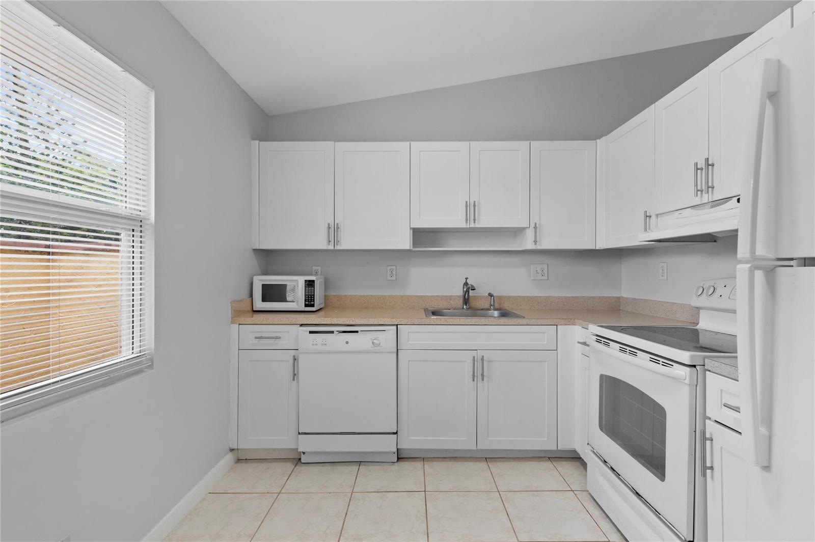 4325 NW 5th Avenue, Deerfield Beach FL 33064 photo 2