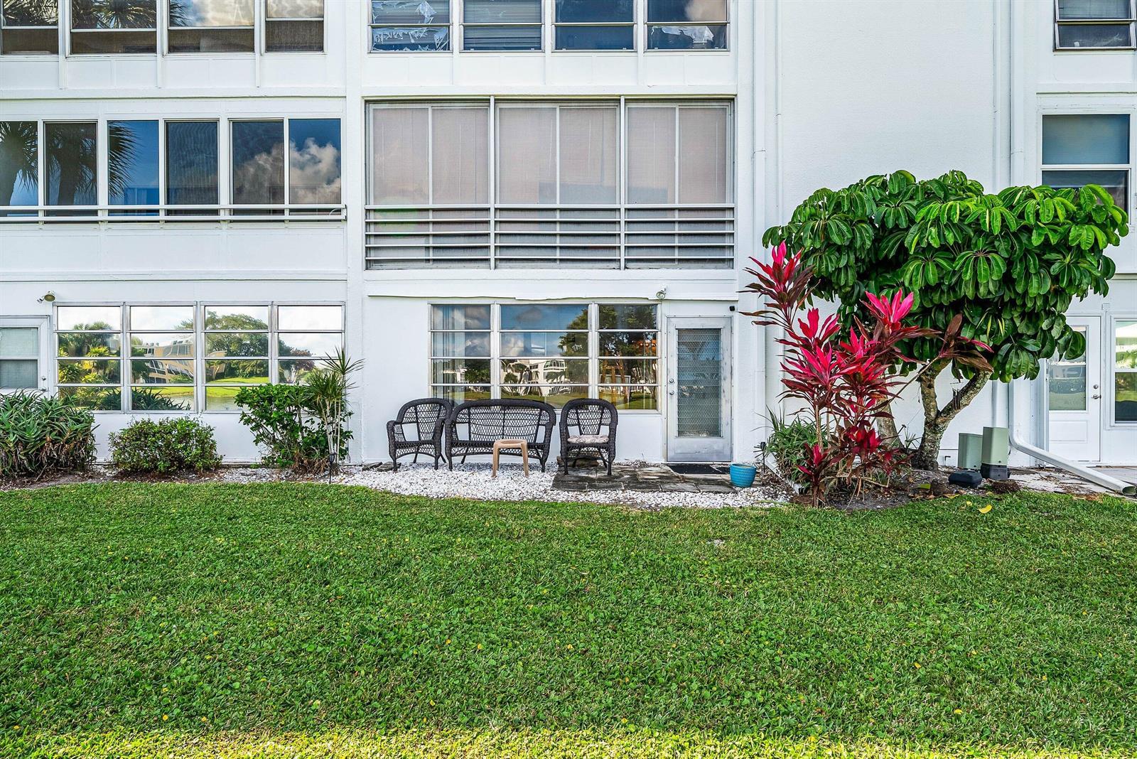 187 Wellington K, West Palm Beach FL 33417 photo 3