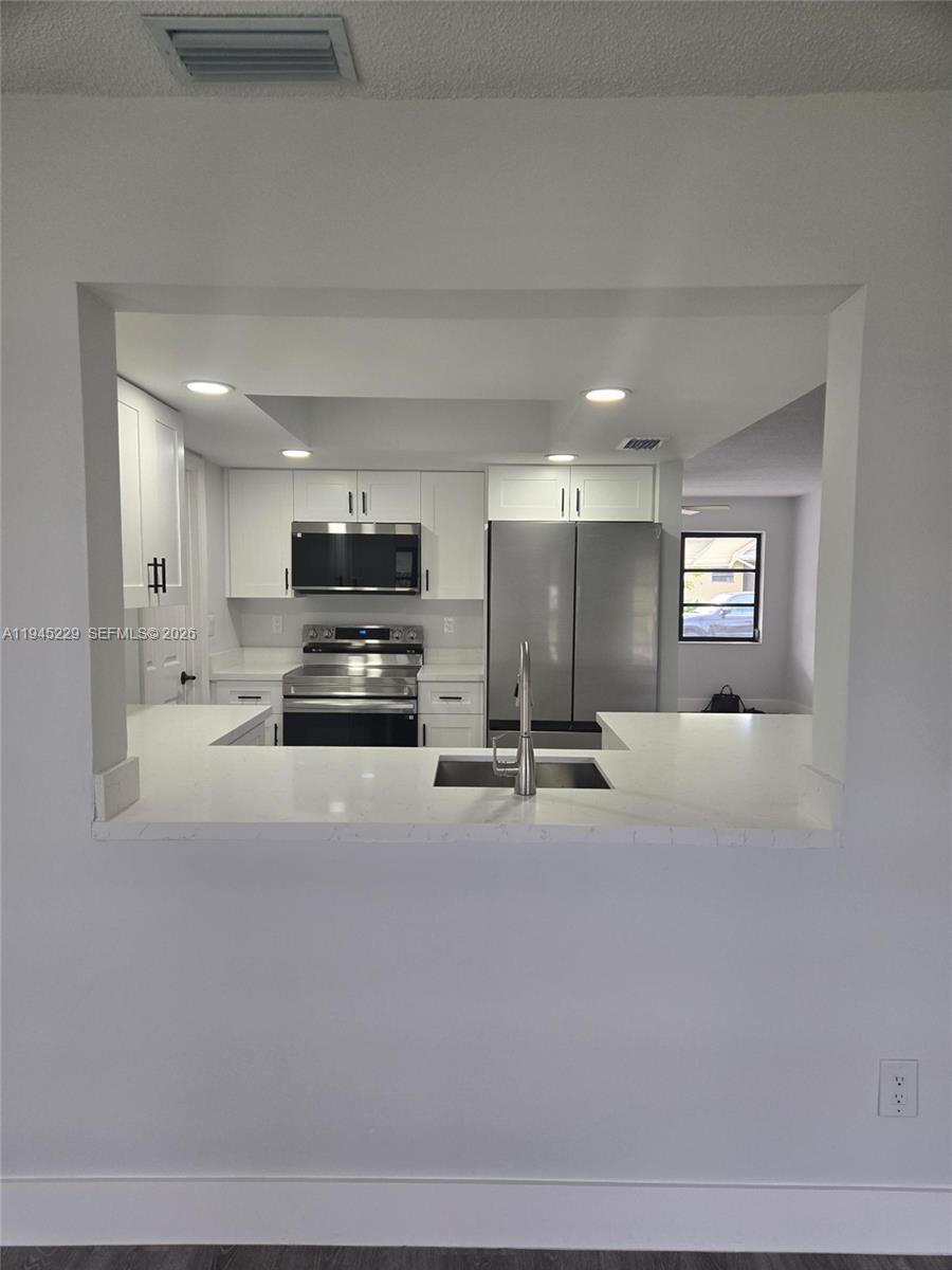 6855 NW 9th St, Margate FL 33063 photo 5