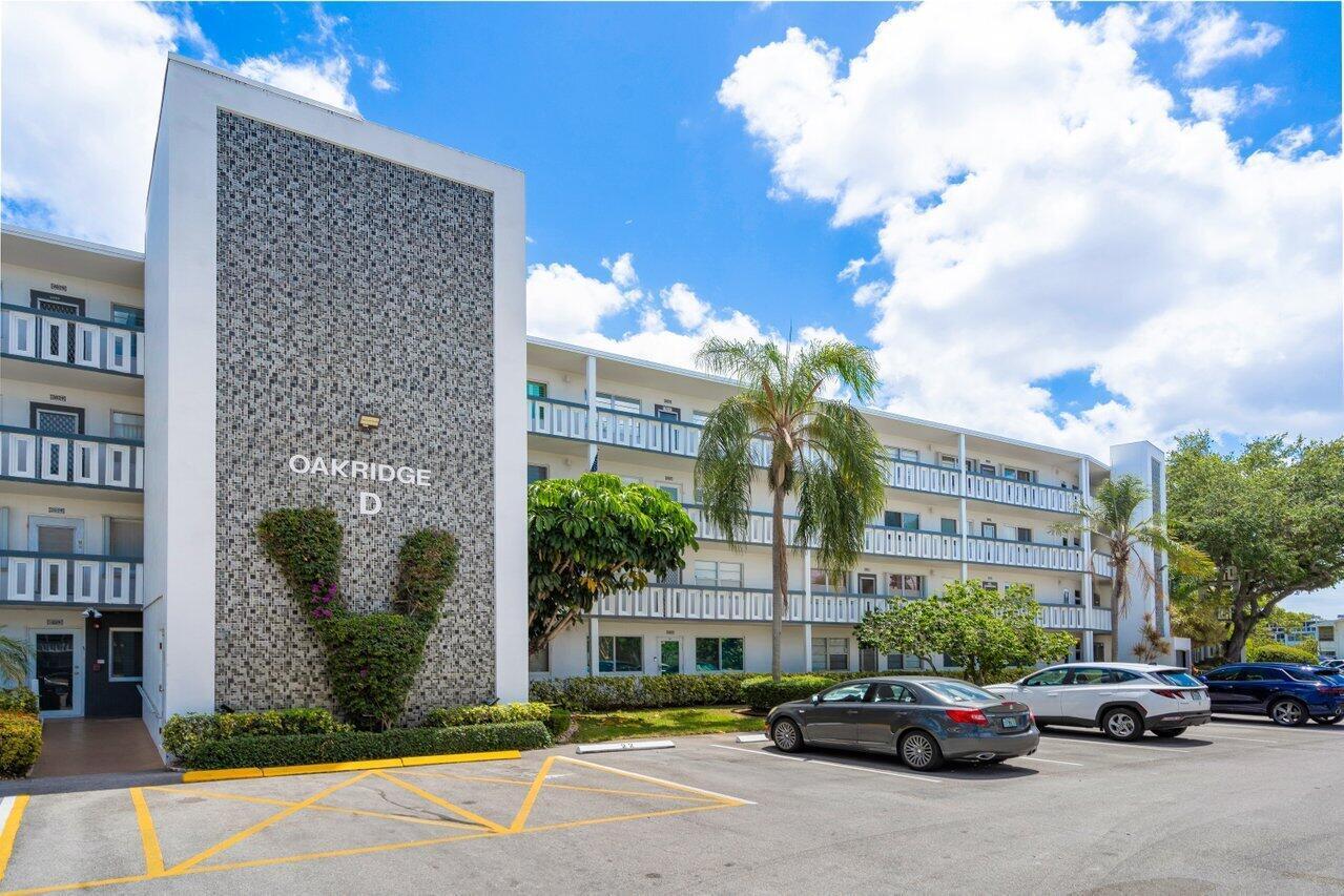 3024 Oakridge D # 3024, Deerfield Beach FL 33442 photo 2