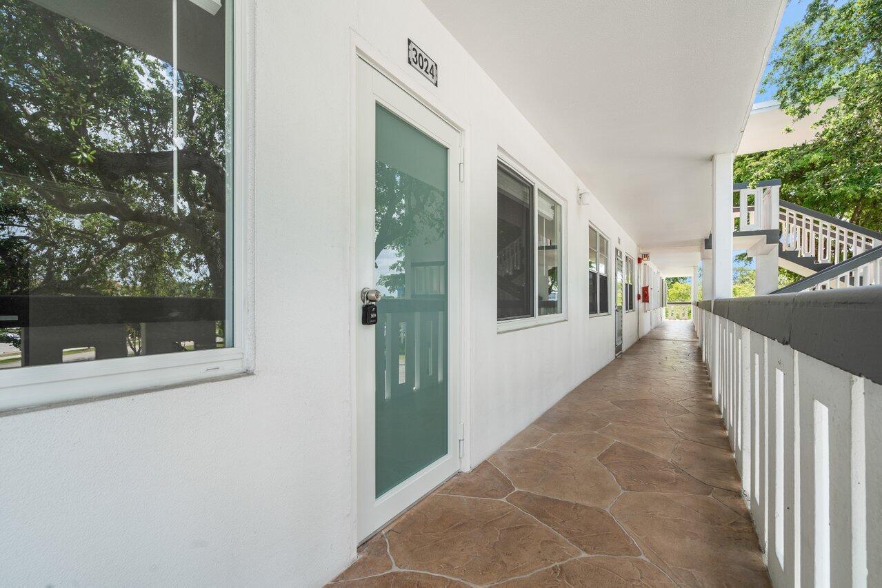 3024 Oakridge D # 3024, Deerfield Beach FL 33442 photo 4