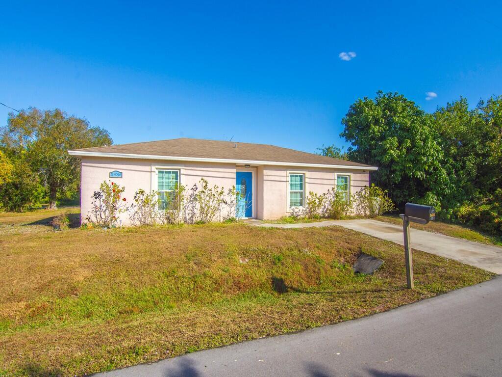 2436 42nd Place, Vero Beach FL 32967 photo 3
