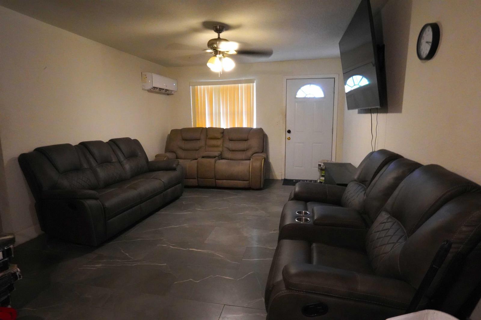 625 NE 130th Street, North Miami FL 33161 photo 4