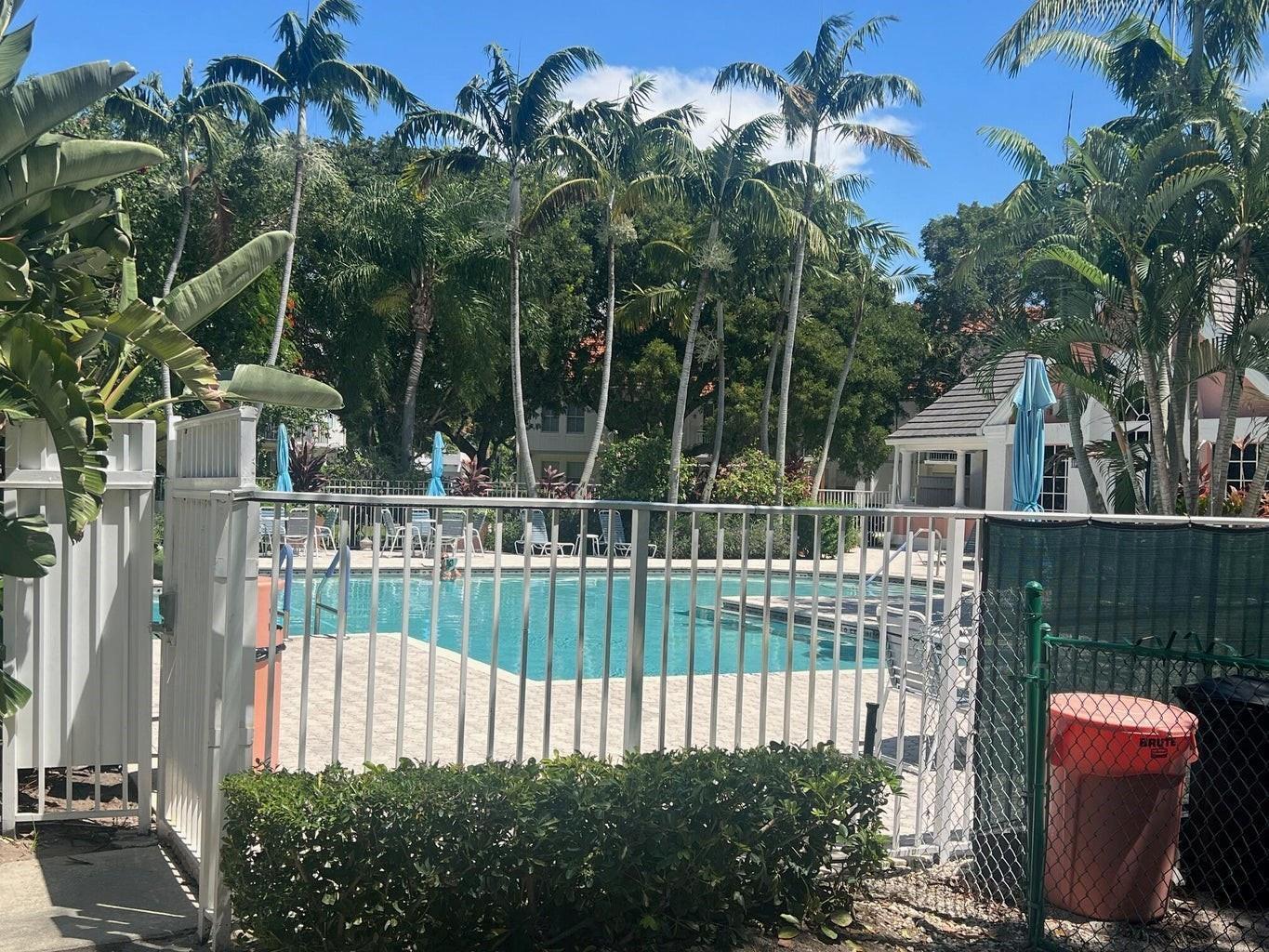 1050 Crystal Way # D, Delray Beach FL 33444 photo 3