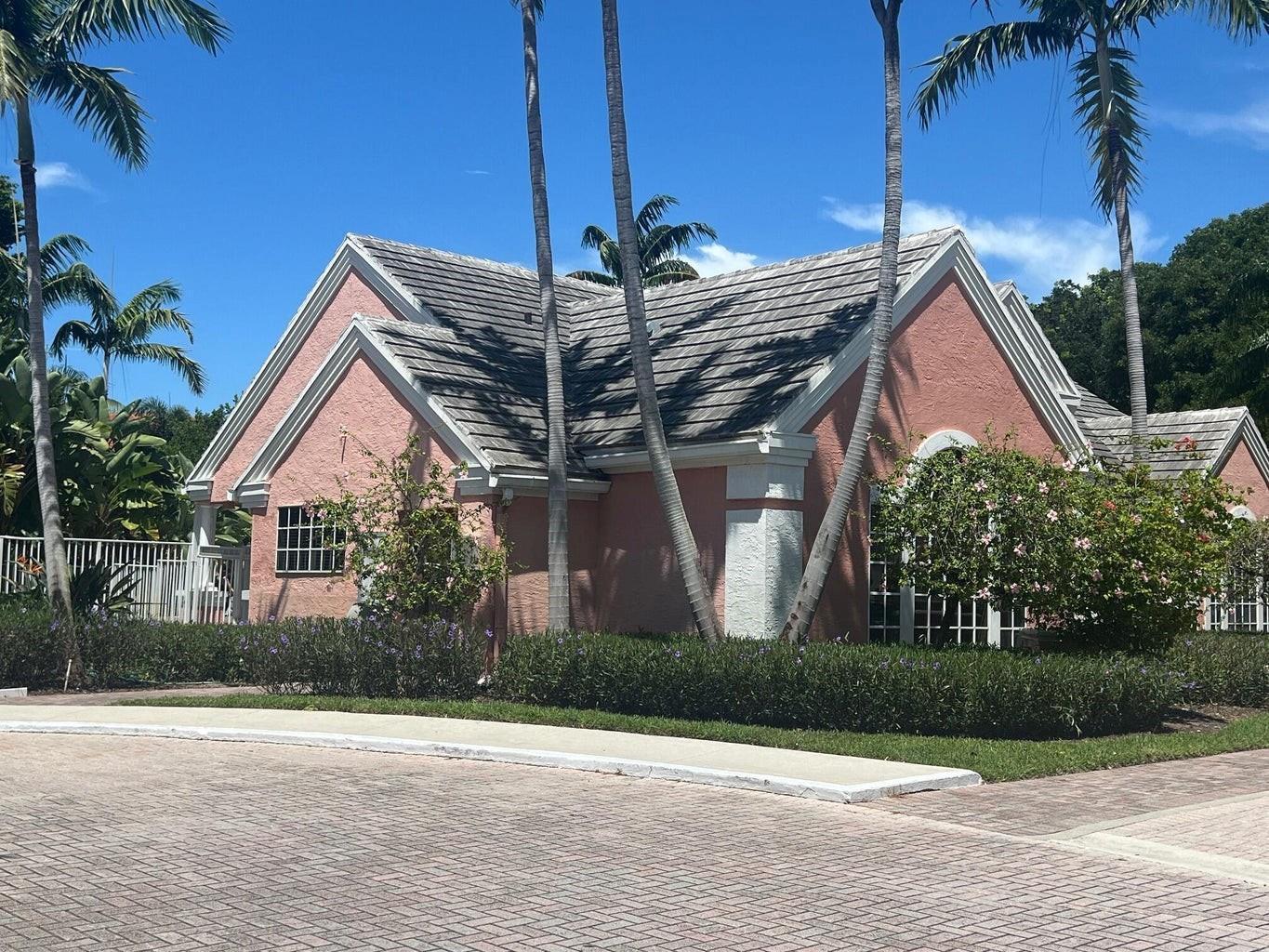 1050 Crystal Way # D, Delray Beach FL 33444 photo 4