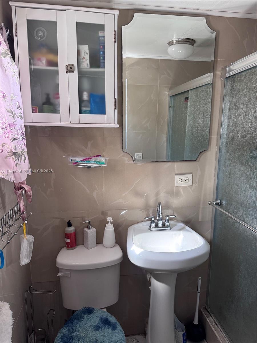 12625 NW 1st Ct, North Miami FL 33168 photo 5