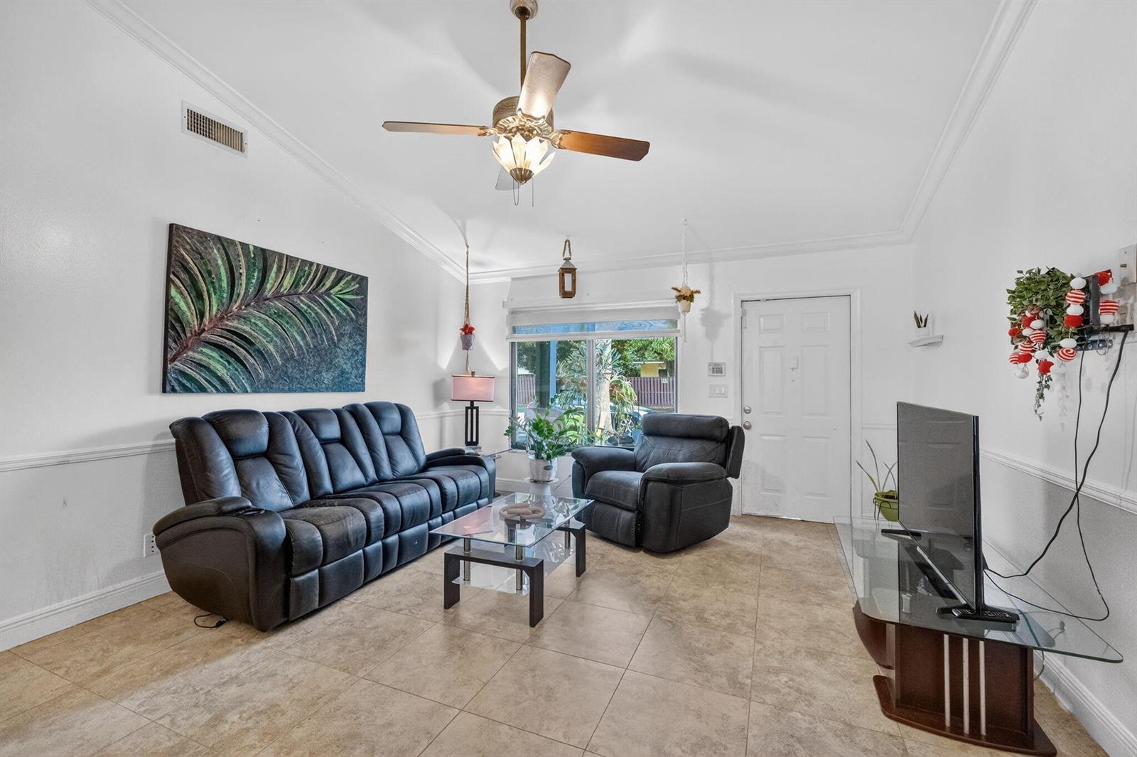 1236 SW 75th Avenue, North Lauderdale FL 33068 photo 2