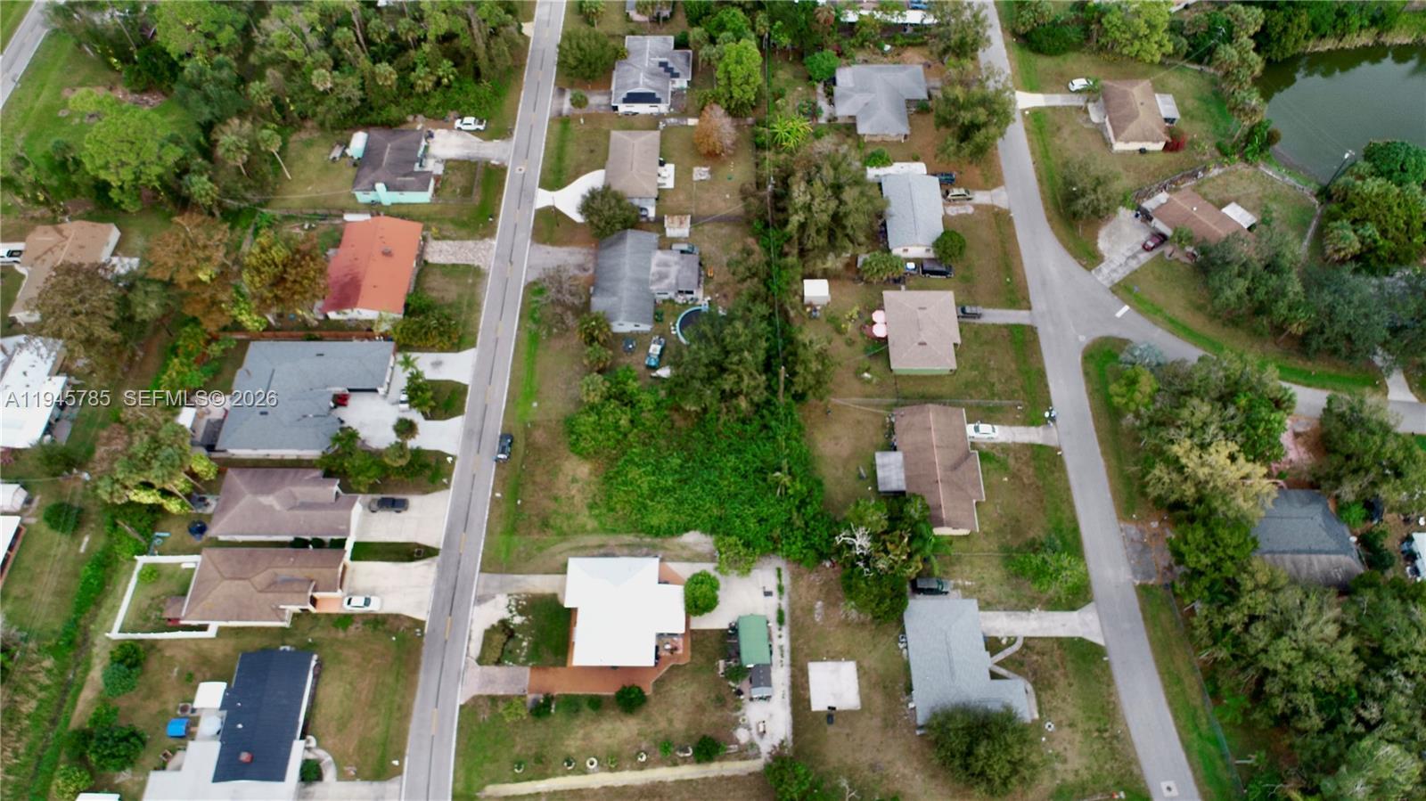 2408 Parkview, Fort Myers FL 33905 photo 3