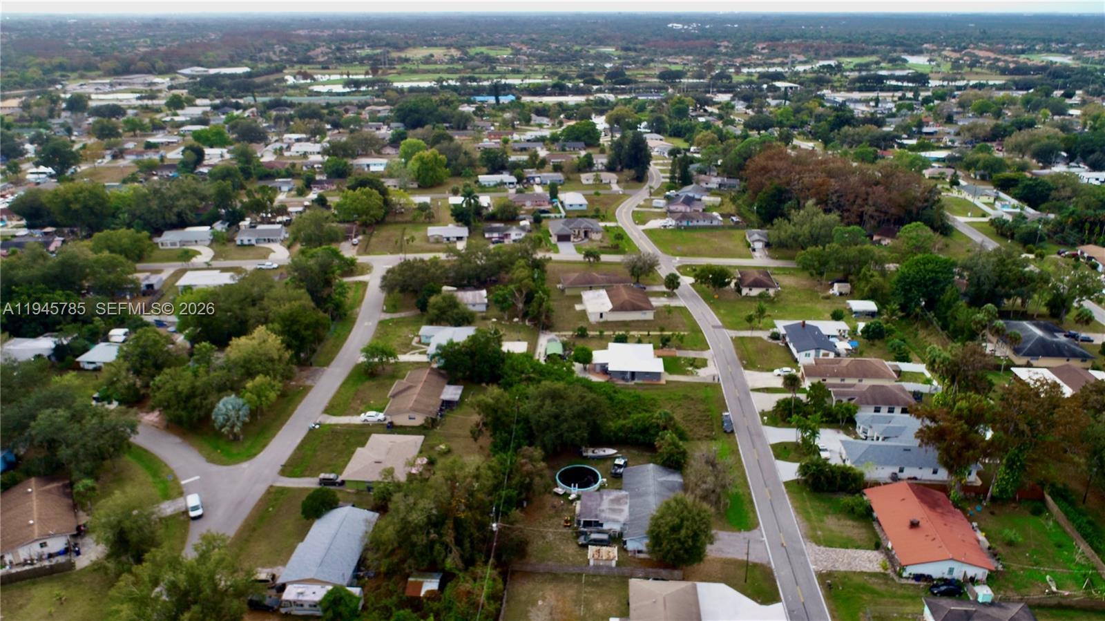 2408 Parkview, Fort Myers FL 33905 photo 4