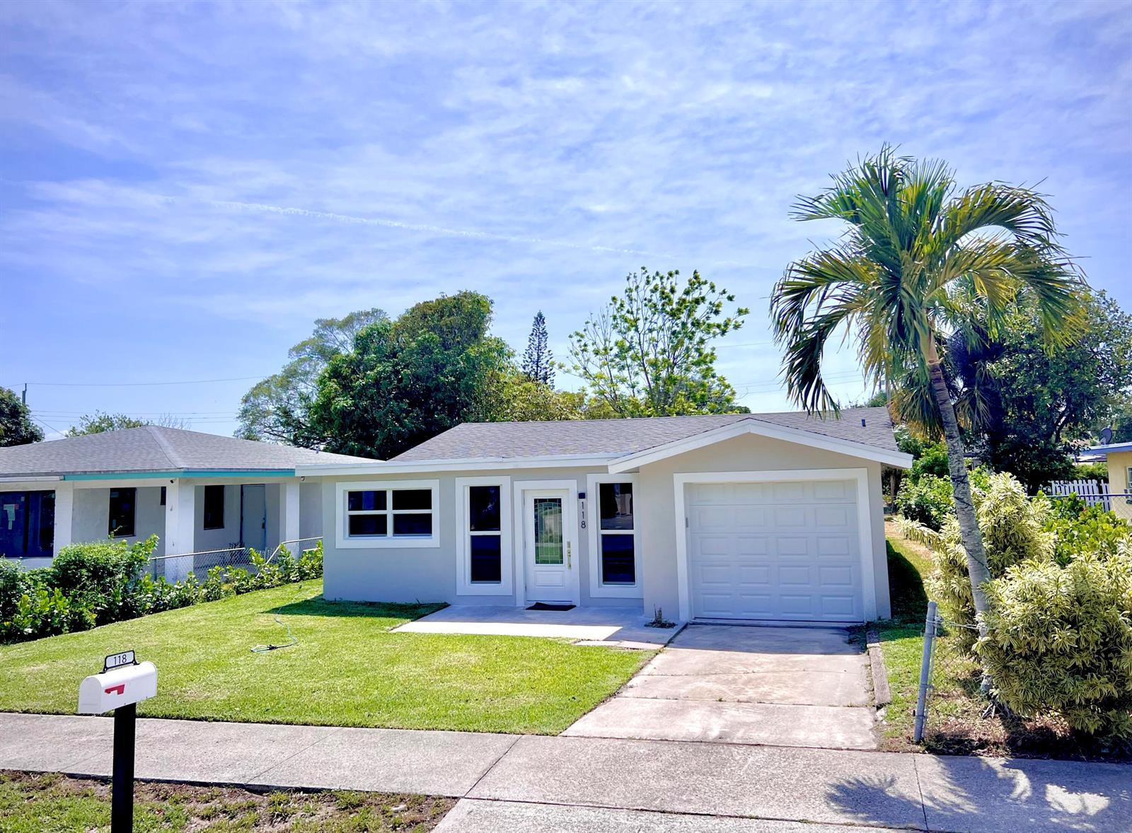 118 SW 9th Avenue, Delray Beach FL 33444