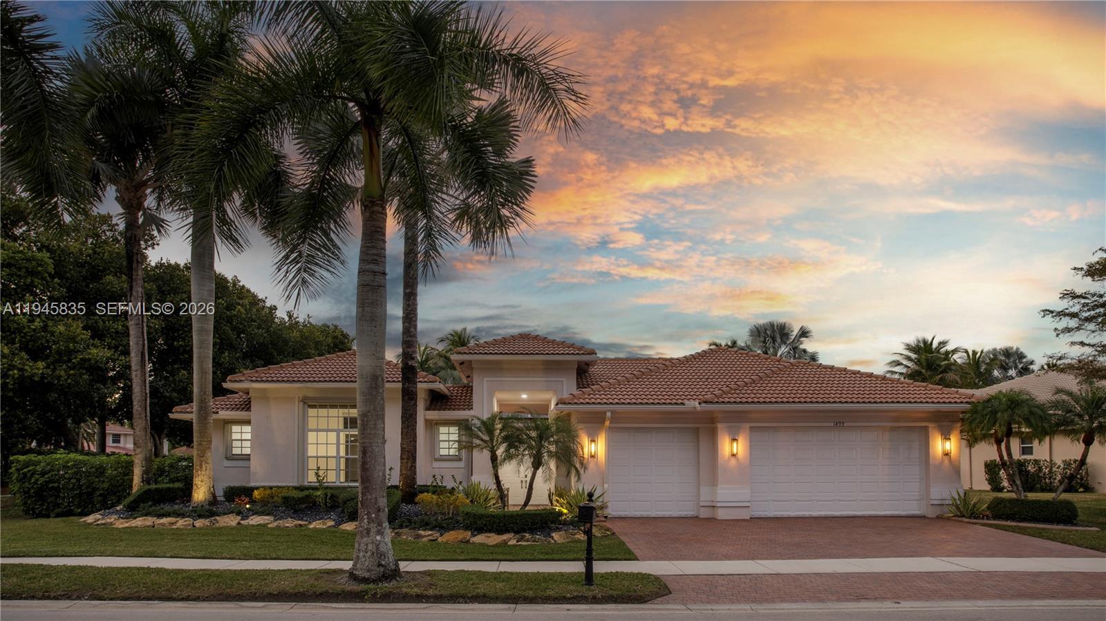 1499 Victoria Isle Dr, Weston FL 33327