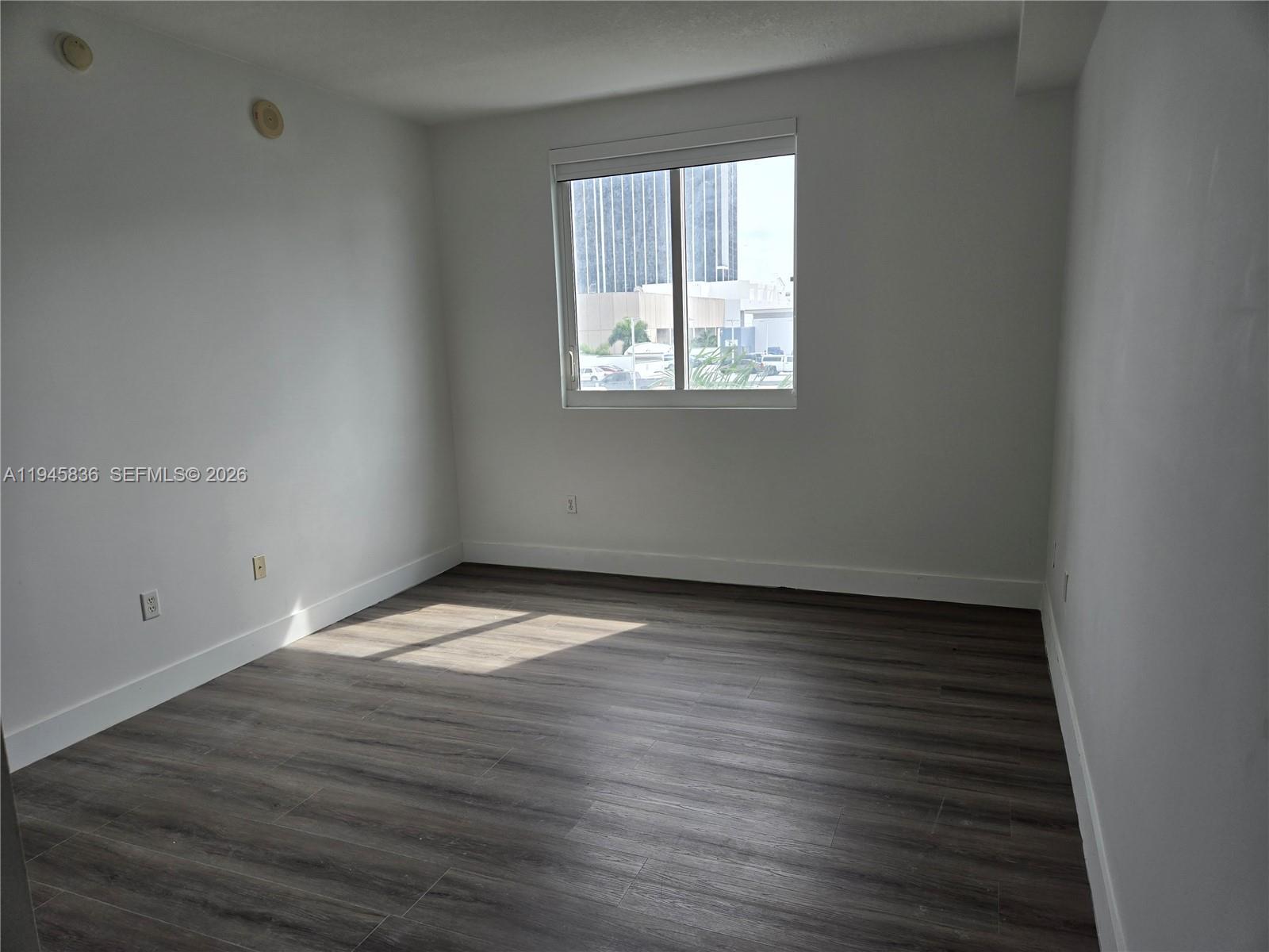 275 NE 18th St # 503, Miami FL 33132 photo 4