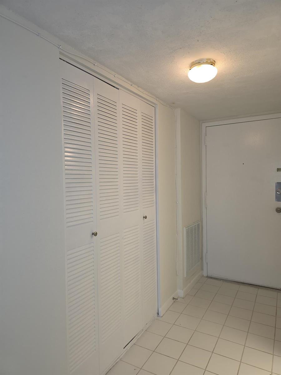 470 Executive Center Drive # 2k, West Palm Beach FL 33401 photo 2