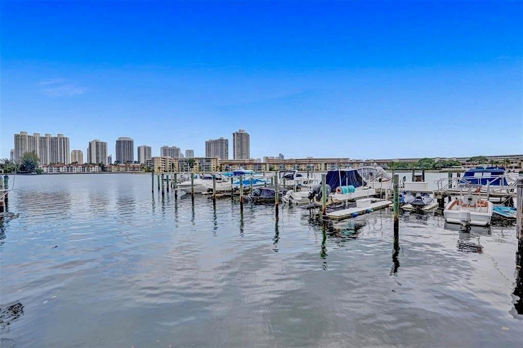 18031 Biscayne Boulevard # 1104, Aventura FL 33160 photo 2