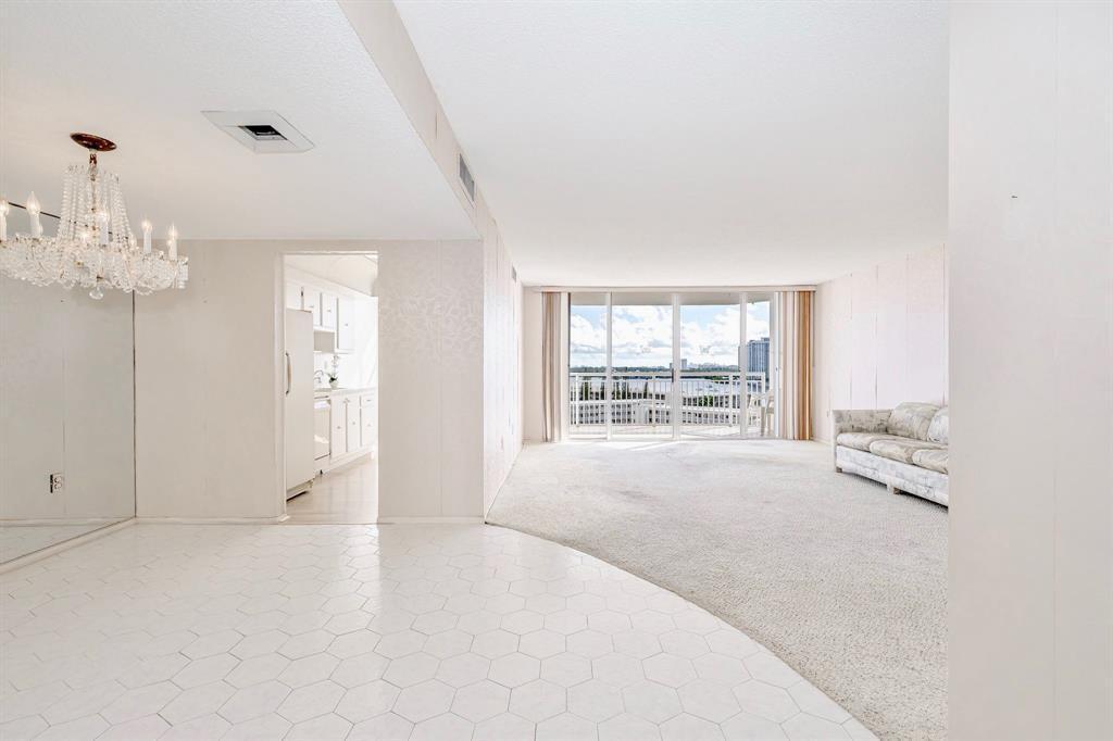 18031 Biscayne Boulevard # 1104, Aventura FL 33160 photo 4
