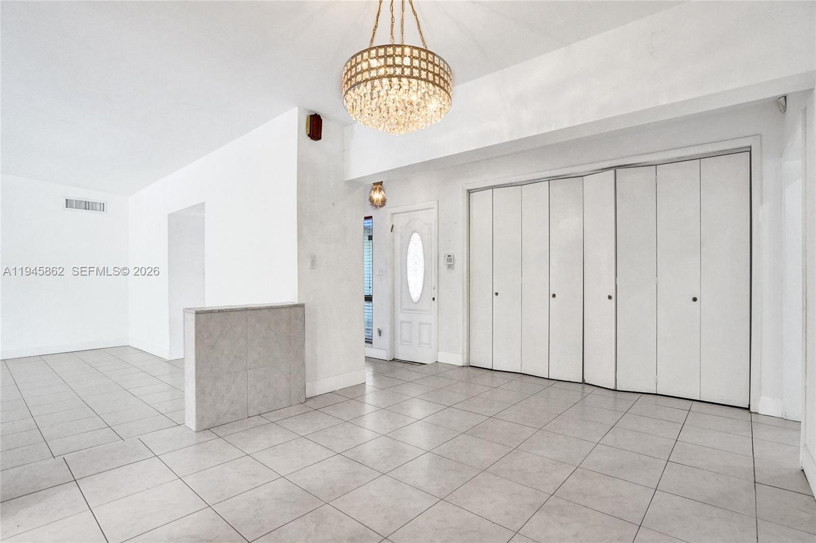 2069 NE 196th Ter, North Miami Beach FL 33179 photo 5