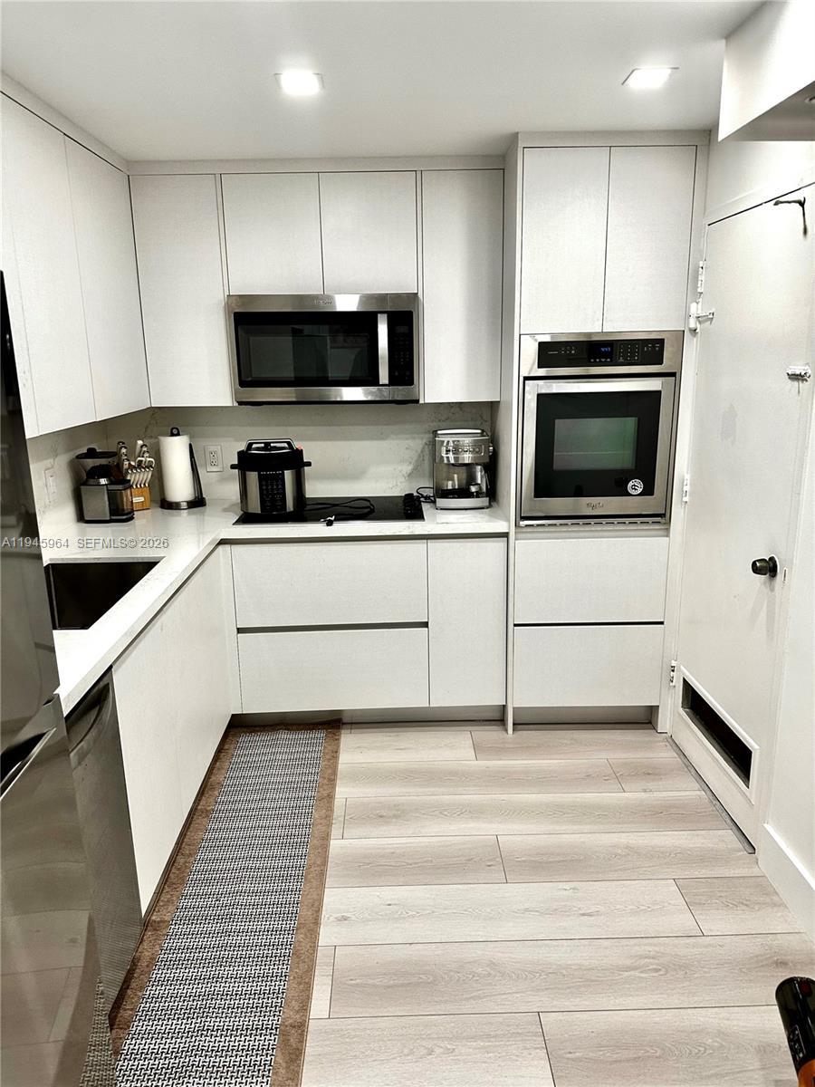 400 Kings Point Dr # 1517, Sunny Isles Beach FL 33160 photo 5