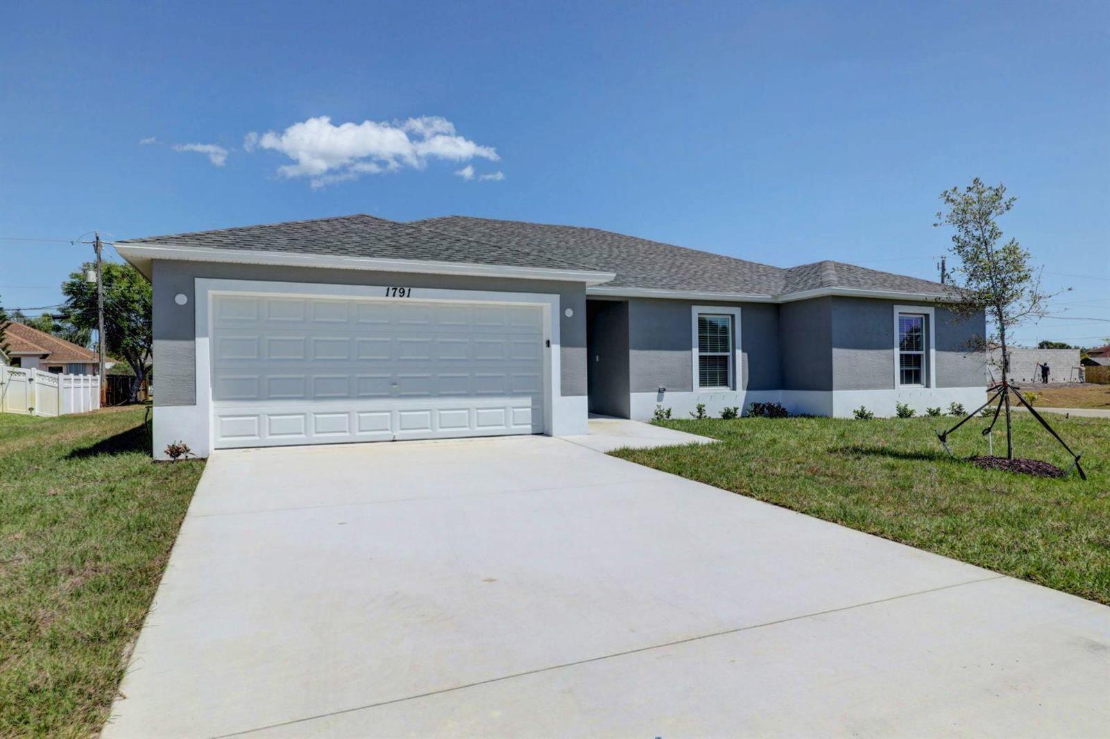 381 SW Todd Avenue, Port St. Lucie FL 34983 photo 2