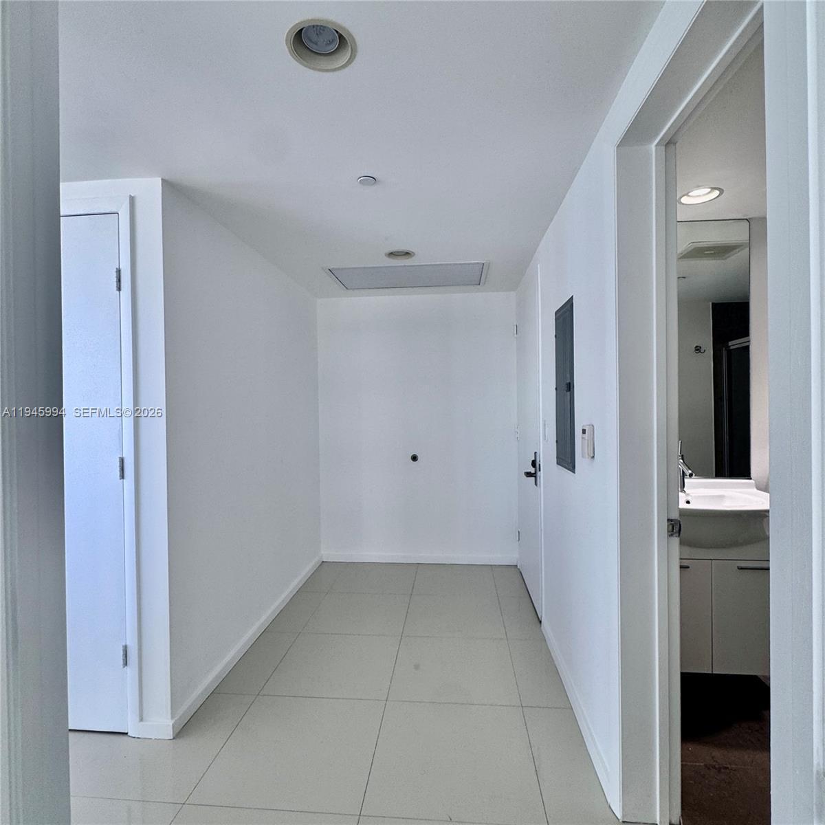 475 Brickell Ave # 4415, Miami FL 33131 photo 2